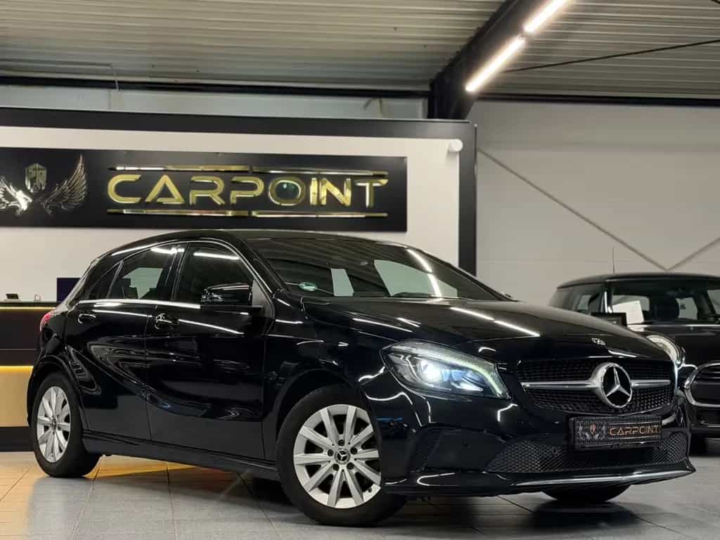 Mercedes-Benz A 180 BlueEfficiency /LED/SHZ/T-Leder/Navi/BT 10/2017-photo-1