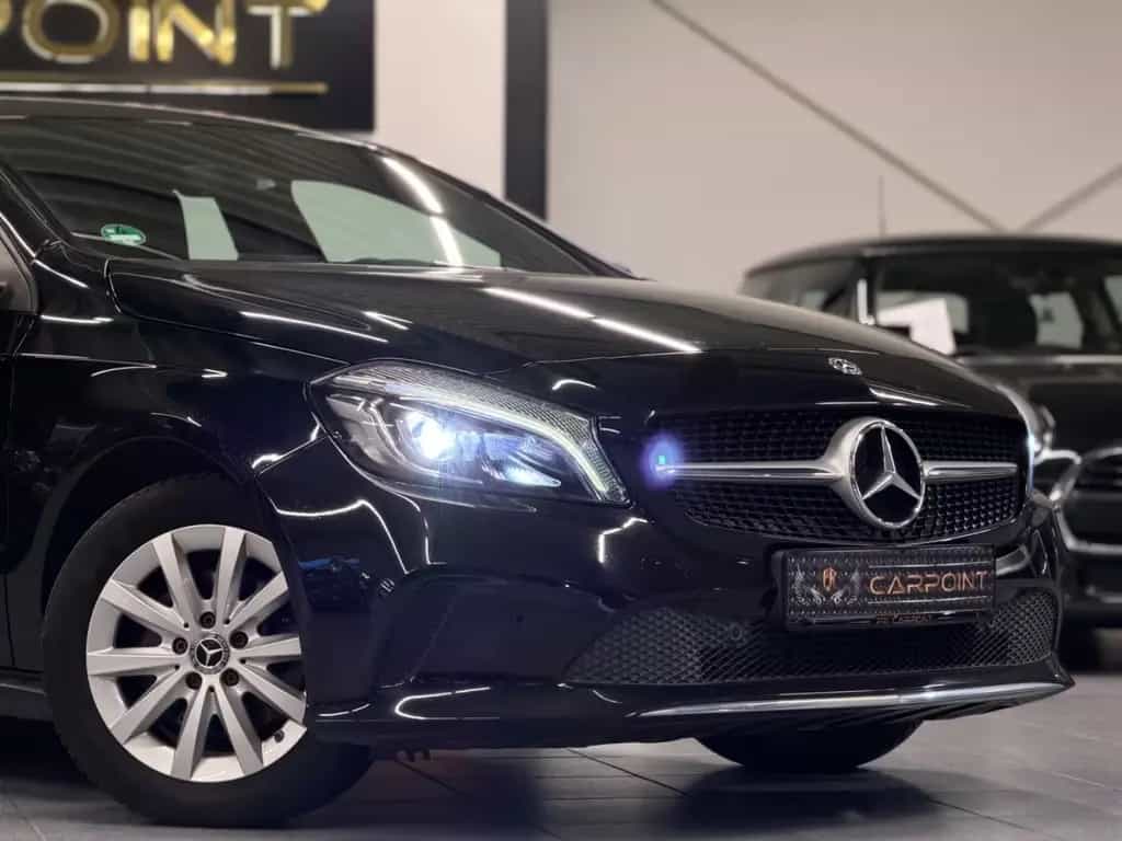 Mercedes-Benz A 180 BlueEfficiency /LED/SHZ/T-Leder/Navi/BT 10/2017-photo-2