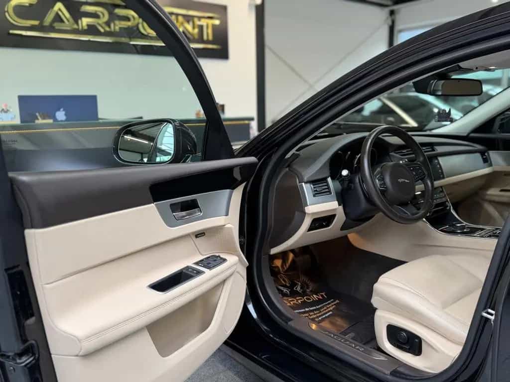Jaguar XF Prestige AWD 2.0l Xenon/Volleder/BT/CAM 03/2017-photo-10