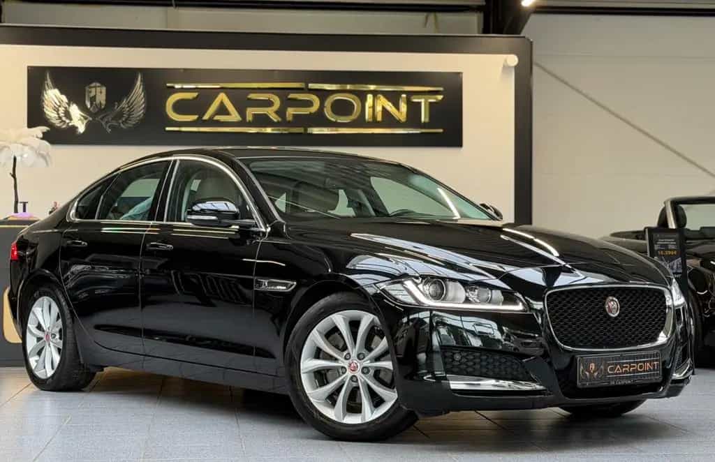 Jaguar XF Prestige AWD 2.0l Xenon/Volleder/BT/CAM 03/2017-photo-2