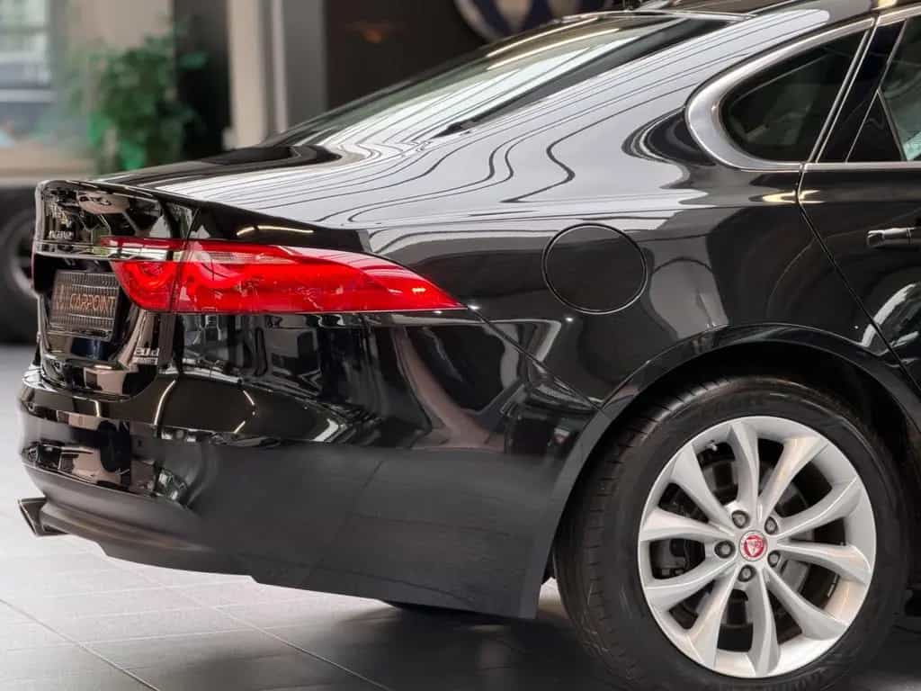Jaguar XF Prestige AWD 2.0l Xenon/Volleder/BT/CAM 03/2017-photo-9