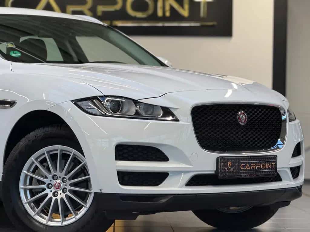 Jaguar F-Pace 2.0l  Pure AWD AHK/LED/Navi/BT/SHZ 06/2016-photo-1