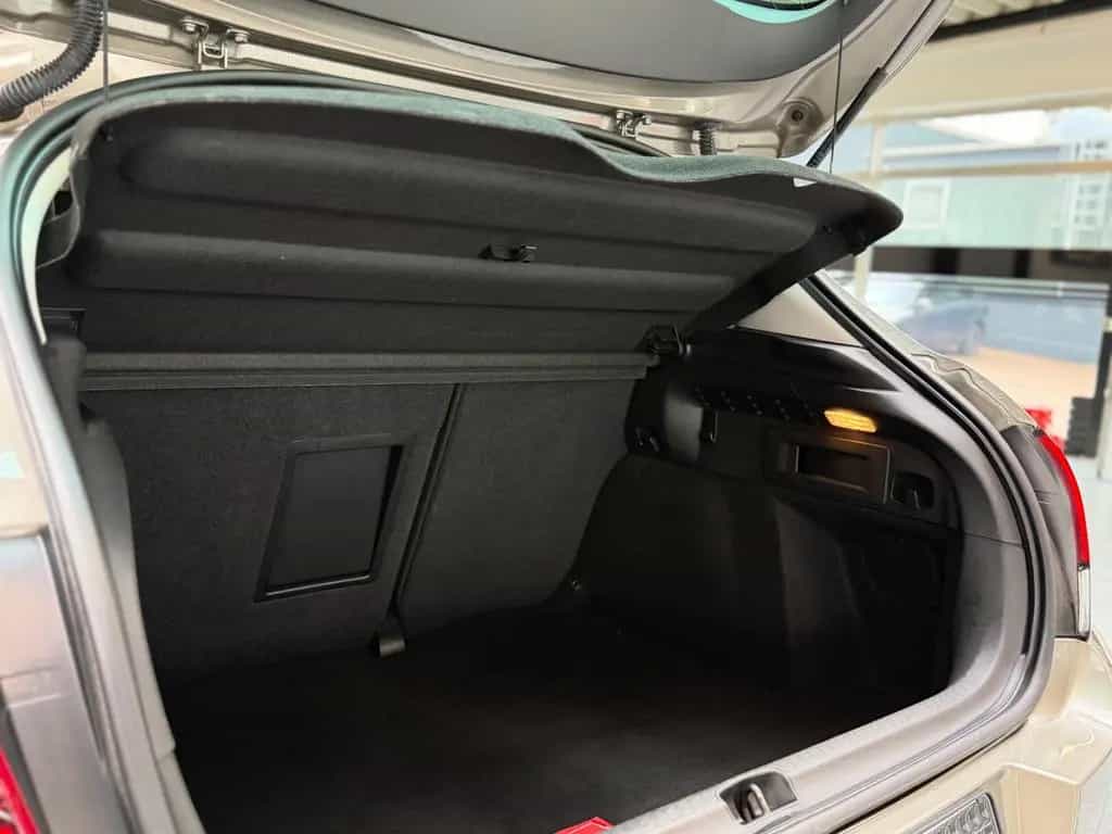 Citroën C4 Lim. Shine 1.6l /Navi/BT/PDC/SHZ/Klima 10/2017-photo-13
