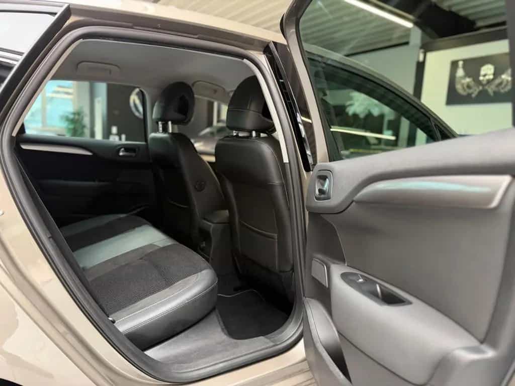 Citroën C4 Lim. Shine 1.6l /Navi/BT/PDC/SHZ/Klima 10/2017-photo-14