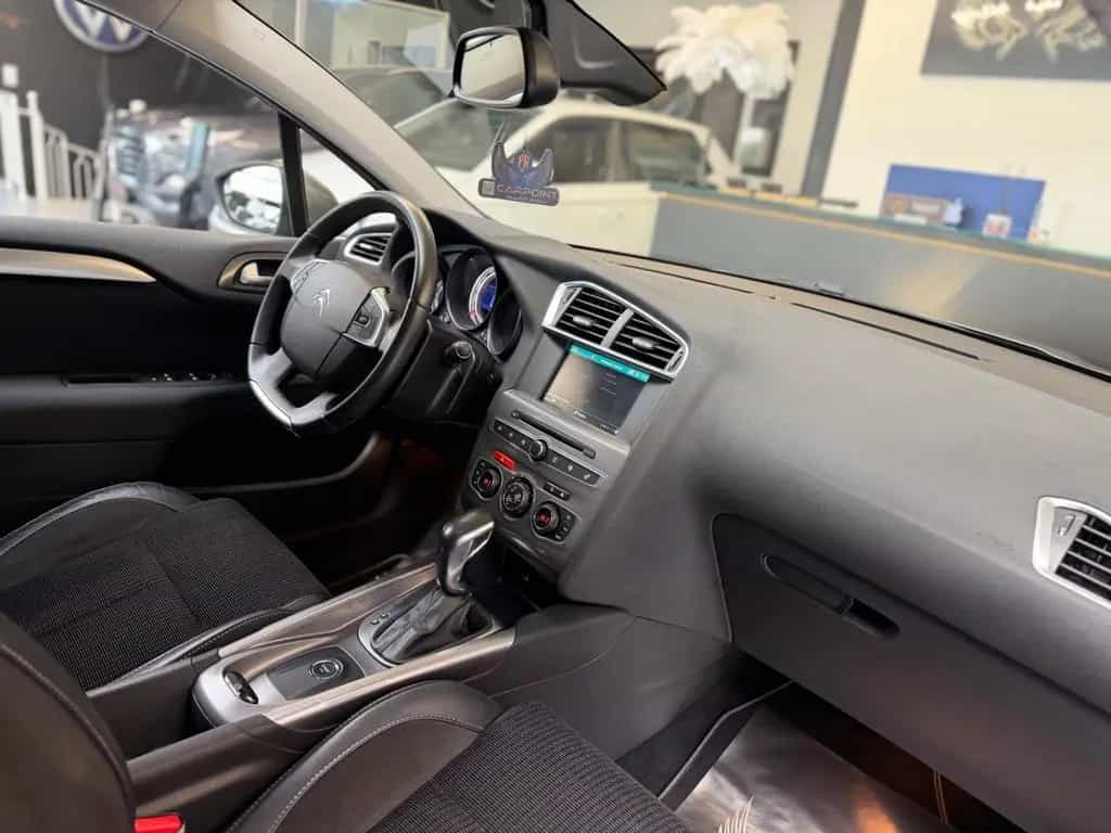 Citroën C4 Lim. Shine 1.6l /Navi/BT/PDC/SHZ/Klima 10/2017-photo-18