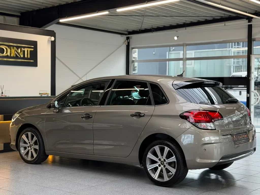 Citroën C4 Lim. Shine 1.6l /Navi/BT/PDC/SHZ/Klima 10/2017-photo-6