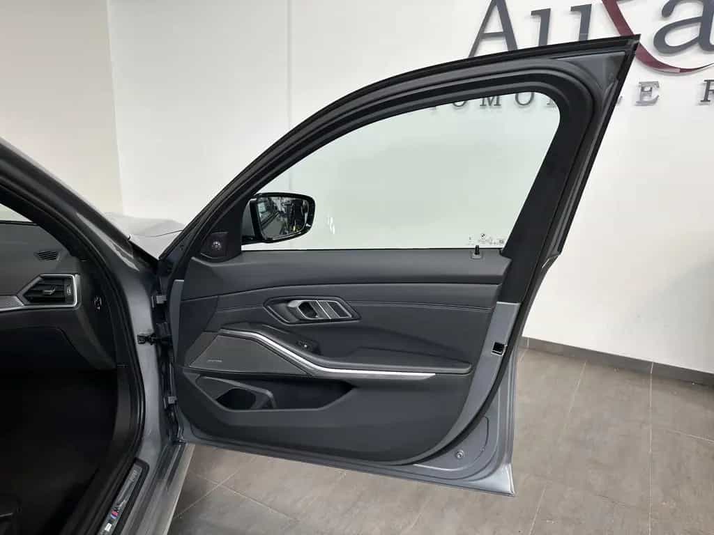 BMW 330 i Touring M-Sport NAV+LASER+ACC+AHK+HEADUP+PP 03/2023-photo-10