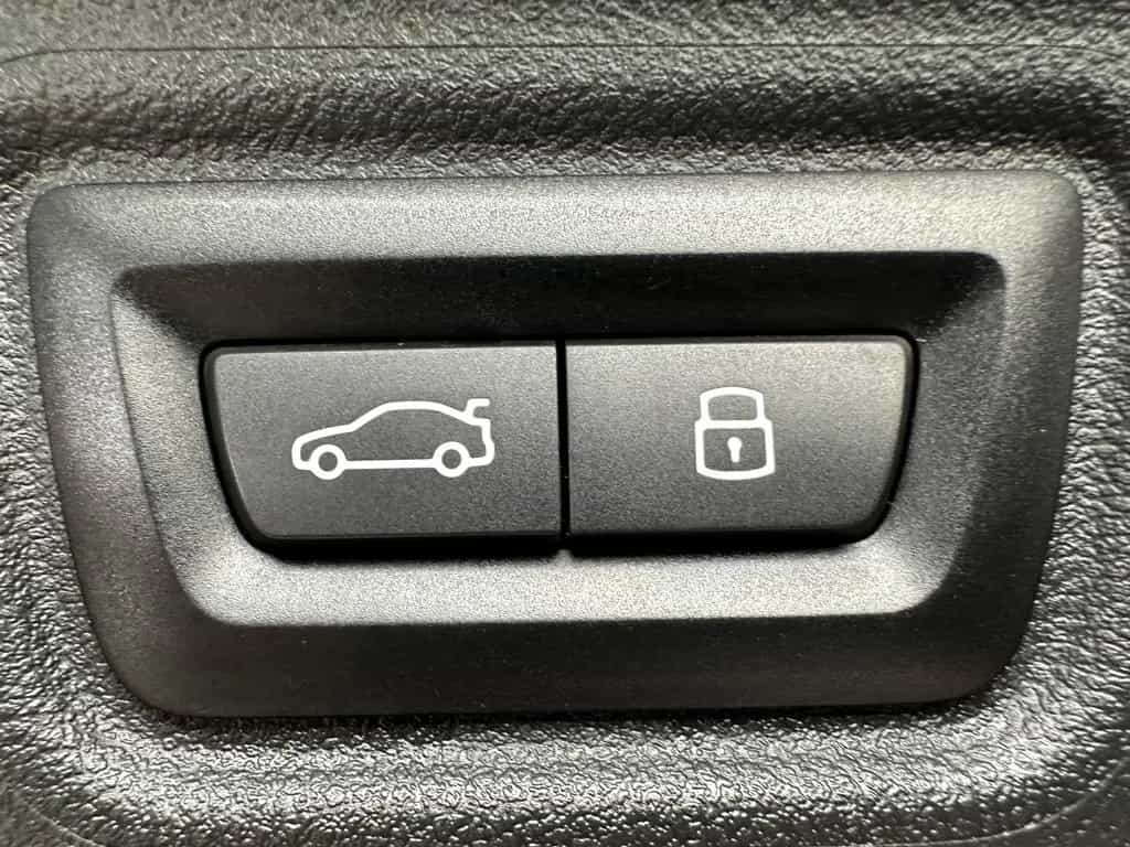 BMW 330 i Touring M-Sport NAV+LASER+ACC+AHK+HEADUP+PP 03/2023-photo-6