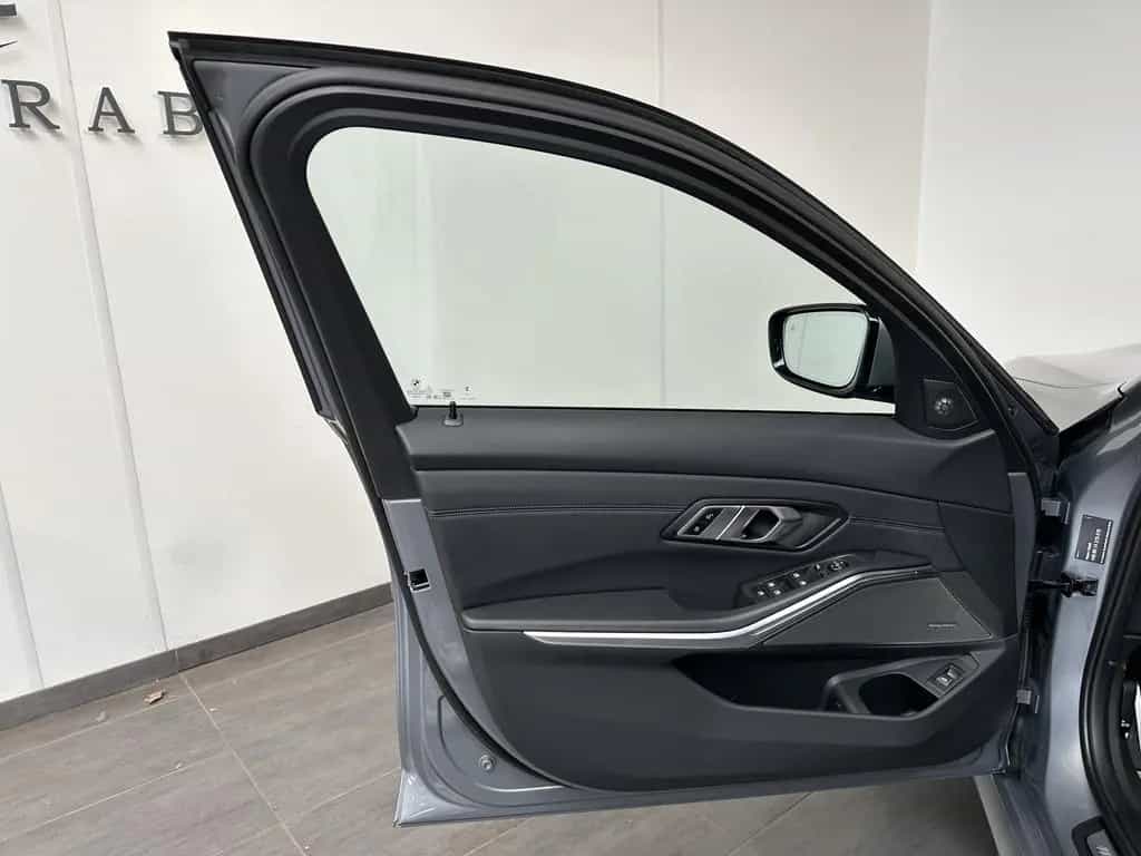 BMW 330 i Touring M-Sport NAV+LASER+ACC+AHK+HEADUP+PP 03/2023-photo-9