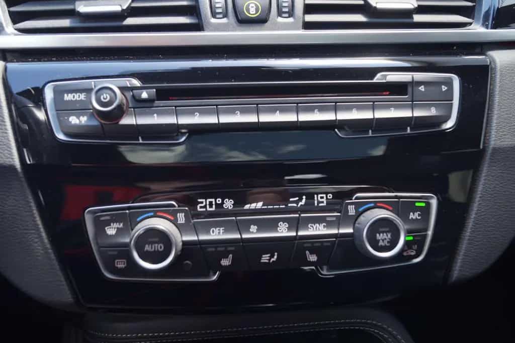 BMW X1 xDrive 25 i Sport Line 05/2018-photo-15
