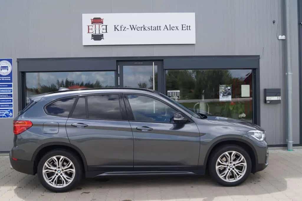 BMW X1 xDrive 25 i Sport Line 05/2018-photo-2