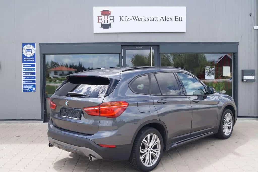 BMW X1 xDrive 25 i Sport Line 05/2018-photo-3