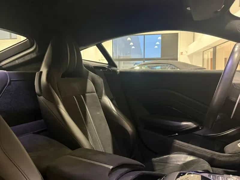 Aston Martin V8 Vantage Vantage Coupe 08/2020-photo-27