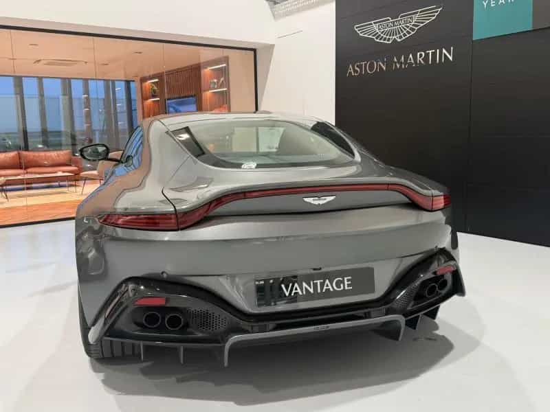 Aston Martin V8 Vantage Vantage Coupe 08/2020-photo-3