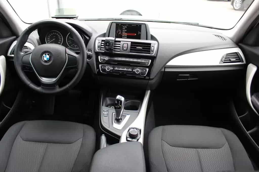 BMW 118 d Edition Shadow Automatik+Navi+Head Up 11/2015-photo-12