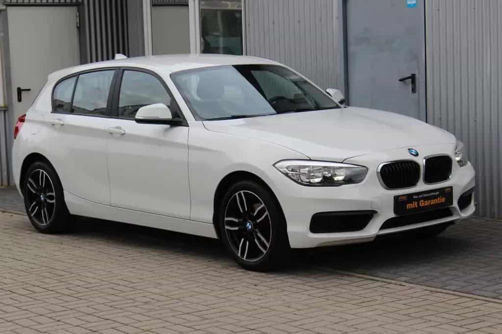 BMW 118 d Edition Shadow Automatik+Navi+Head Up 11/2015-photo-2