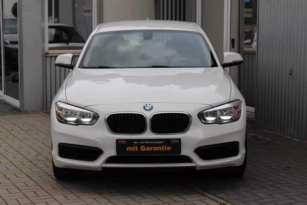 BMW 118 d Edition Shadow Automatik+Navi+Head Up 11/2015-photo-4