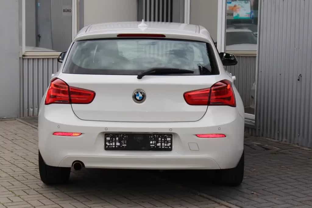 BMW 118 d Edition Shadow Automatik+Navi+Head Up 11/2015-photo-5