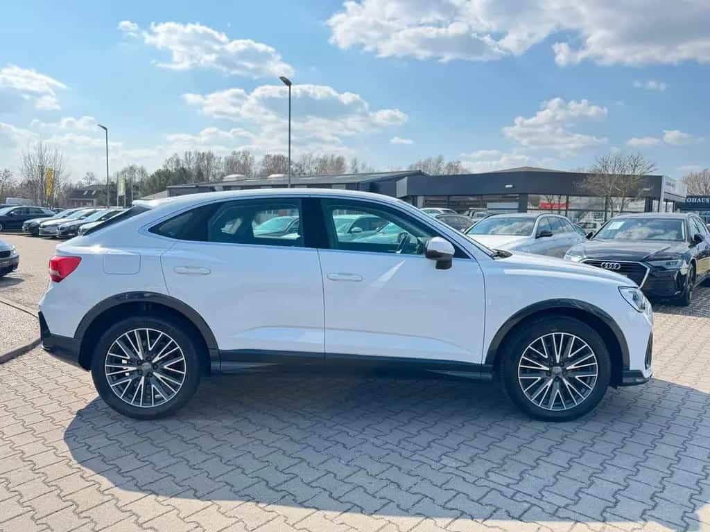 Audi Q3 Sportback 35 TDI"S-TRONIC" App-Connect"SHZ" 02/2020-photo-8