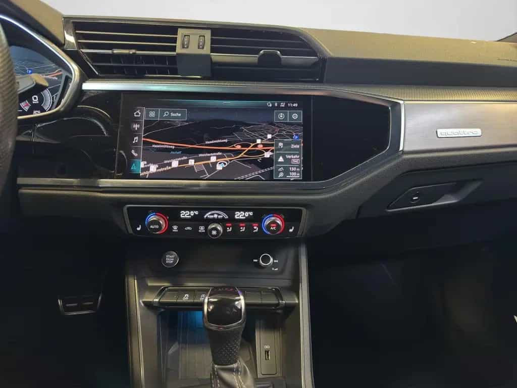 Audi Q3 40 2,0 TFSI quattro S line *Navi*LED*AHK*B&O* 08/2019-photo-10