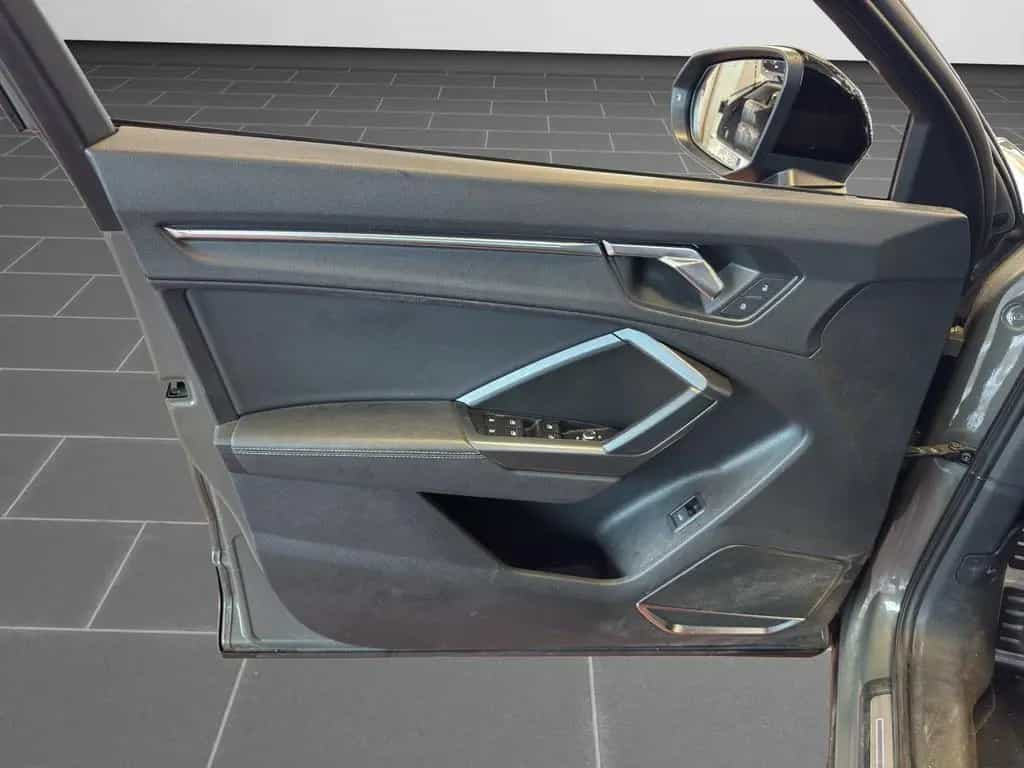 Audi Q3 40 2,0 TFSI quattro S line *Navi*LED*AHK*B&O* 08/2019-photo-12