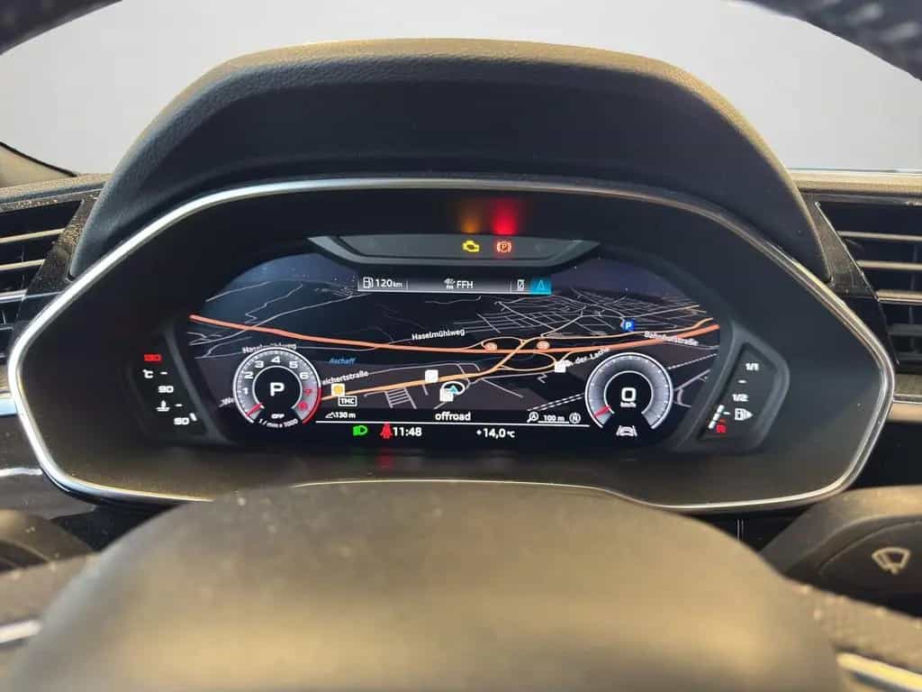 Audi Q3 40 2,0 TFSI quattro S line *Navi*LED*AHK*B&O* 08/2019-photo-9