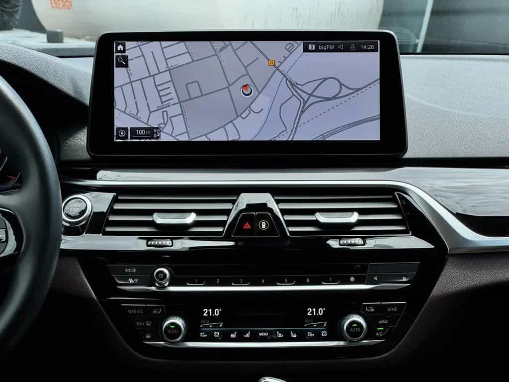 BMW 530 i Touring SHAD NAPPA HuD ACC SHZ SBL CAM PDC 02/2023-photo-23
