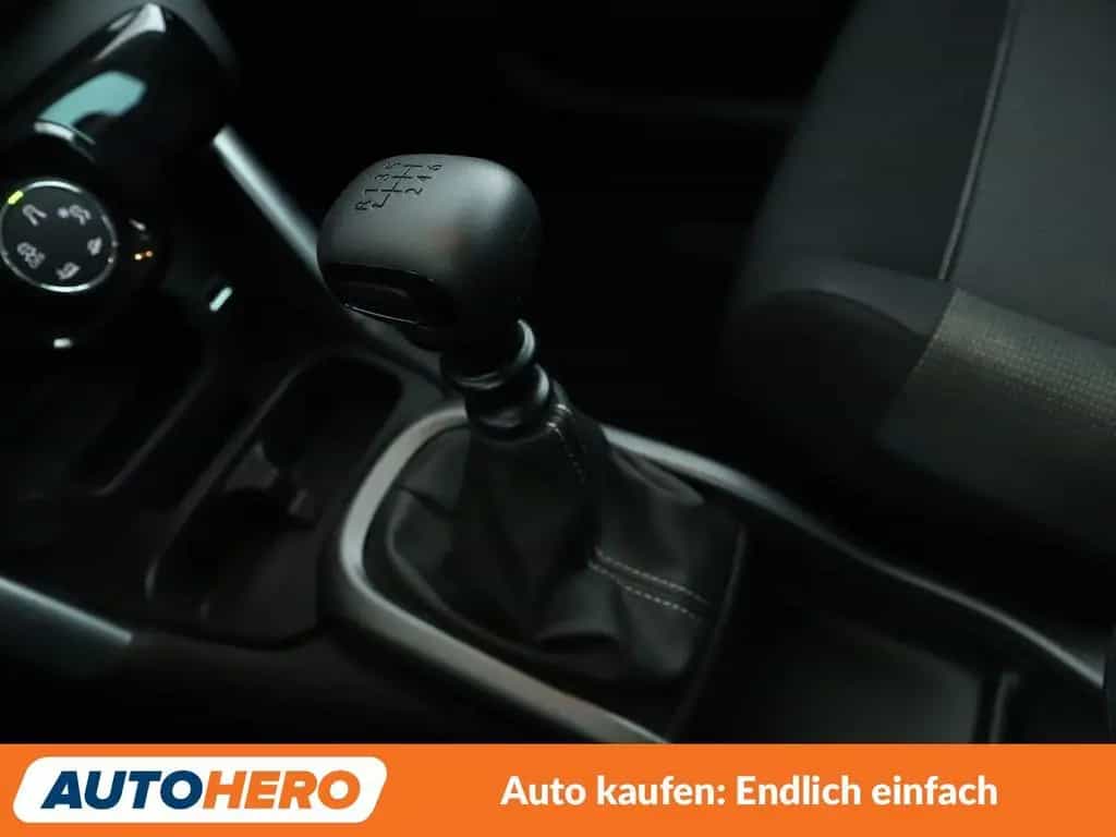 Citroën C3 Aircross 1.2 PureTech Shine *NAVI*TEMPO*PDC* 12/2019-photo-23