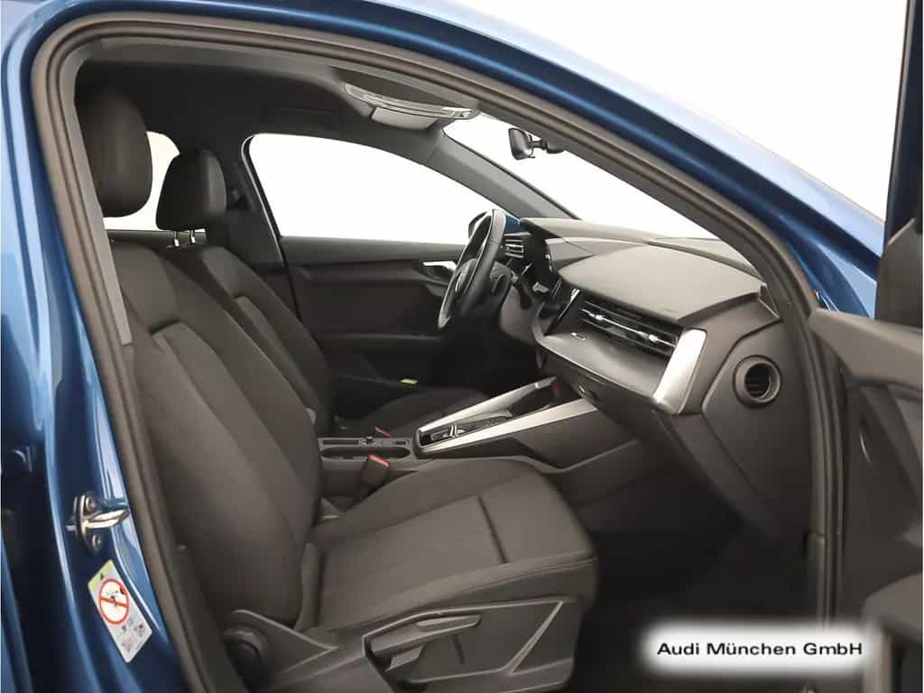 Audi A3 Sportback 35 TFSI S tronic AHK/Navi+/ACC 04/2023-photo-13