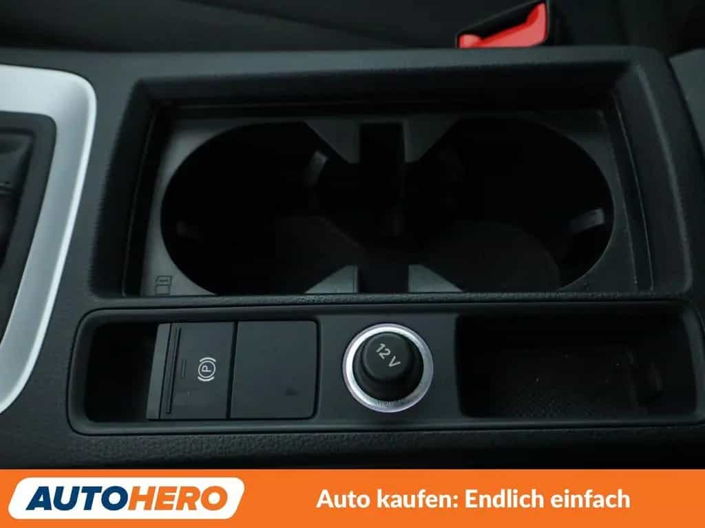 Audi Q3 35 TFSI Aut.*LED*PDC*SHZ*KLIMA* 07/2019-photo-26