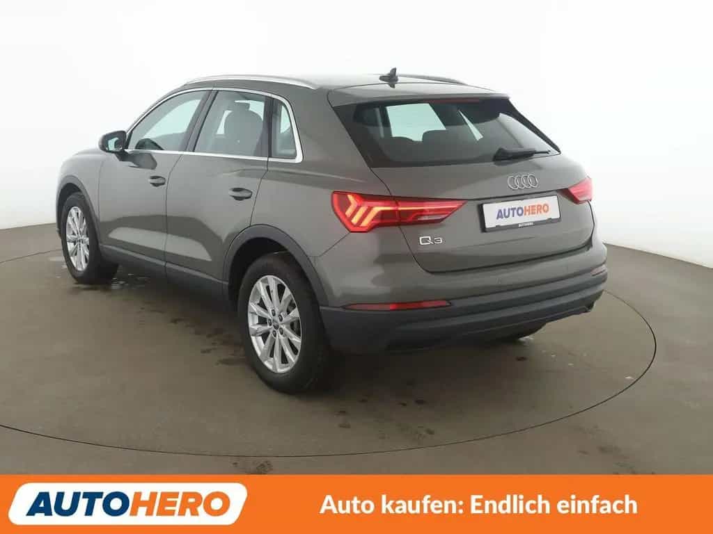 Audi Q3 35 TFSI Aut.*LED*PDC*SHZ*KLIMA* 07/2019-photo-3