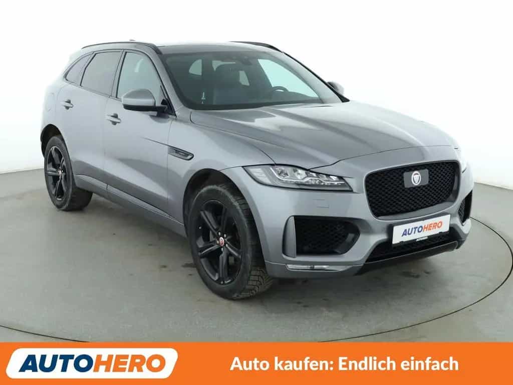 Jaguar F-Pace 25t Chequered Flag AWD Aut.*NAVI*LED*ACC* 02/2021-photo-7