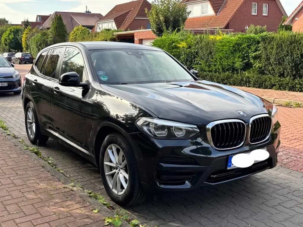 BMW X3 xDrive30e 360 Kamera, HUD, AHK 04/2021-photo-2
