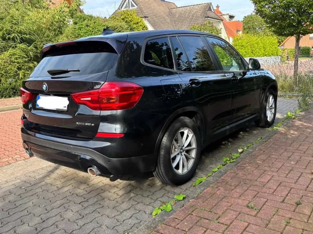 BMW X3 xDrive30e 360 Kamera, HUD, AHK 04/2021-photo-3