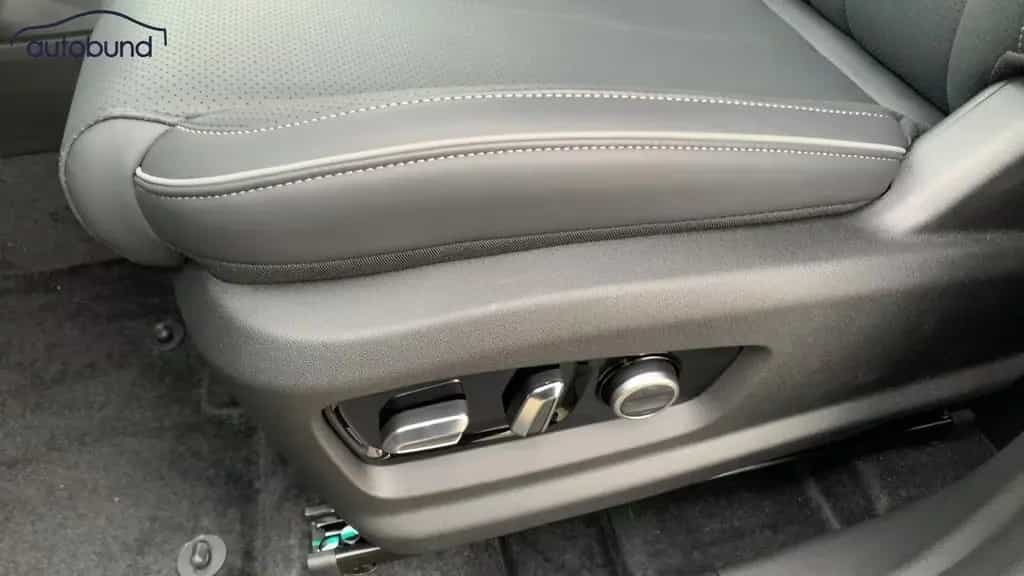 JAECOO 7 J7 1.6 TGDI DCT AWD Exclusive Alu HUD KA LED Lin 09/2025-photo-12