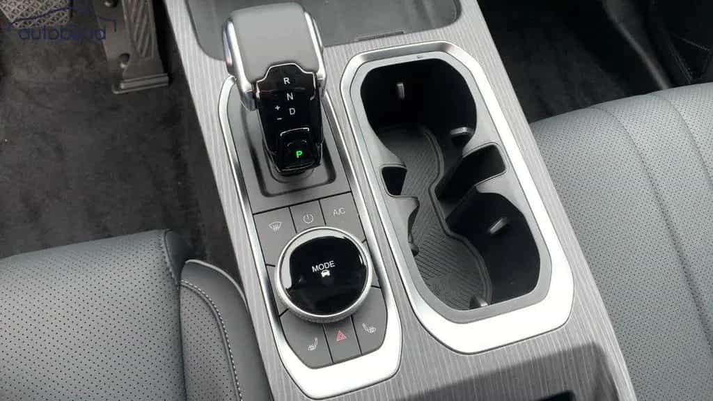 JAECOO 7 J7 1.6 TGDI DCT AWD Exclusive Alu HUD KA LED Lin 09/2025-photo-14