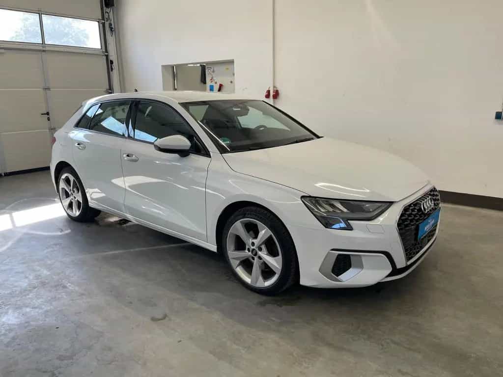 Audi A3 Sportback 35 TFSI *NAVI*LED*SHZ*AHK*GRA* 05/2021-photo-2