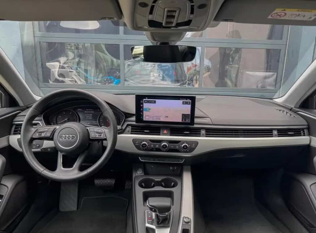 Audi A4 AVANT 35TDI S-TRONIC-ADVANCED-PANO-MÜNCHEN 11/2019-photo-10