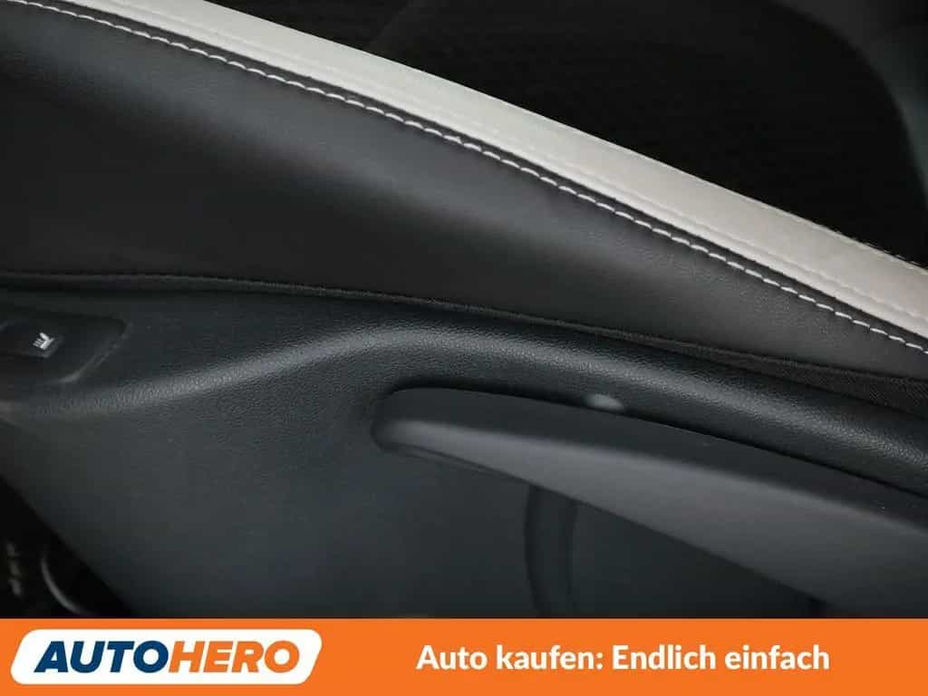 Renault Clio 1.2 TCe Energy BOSE Edition*NAVI*TEMPO*PDC* 07/2018-photo-25