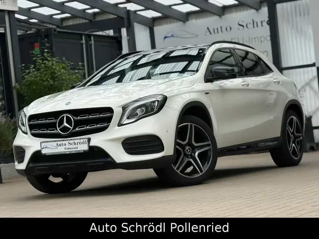 Mercedes-Benz GLA 200 Aut. White Art Edition AMG Line, Pano 10/2017-photo-0