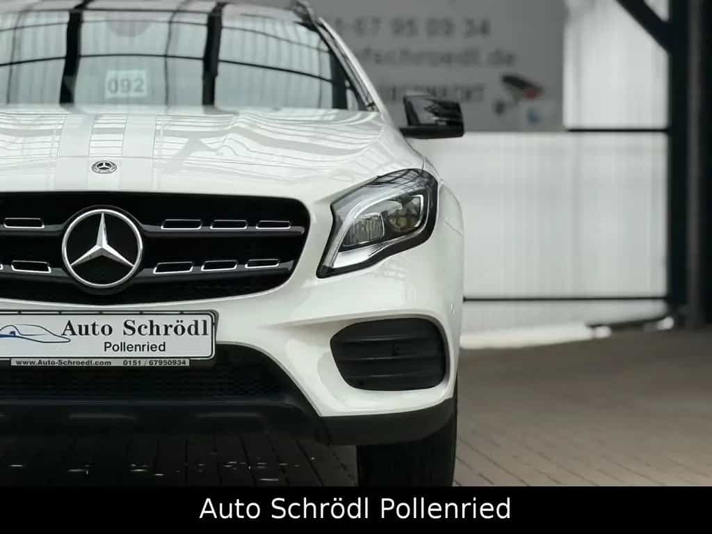 Mercedes-Benz GLA 200 Aut. White Art Edition AMG Line, Pano 10/2017-photo-12