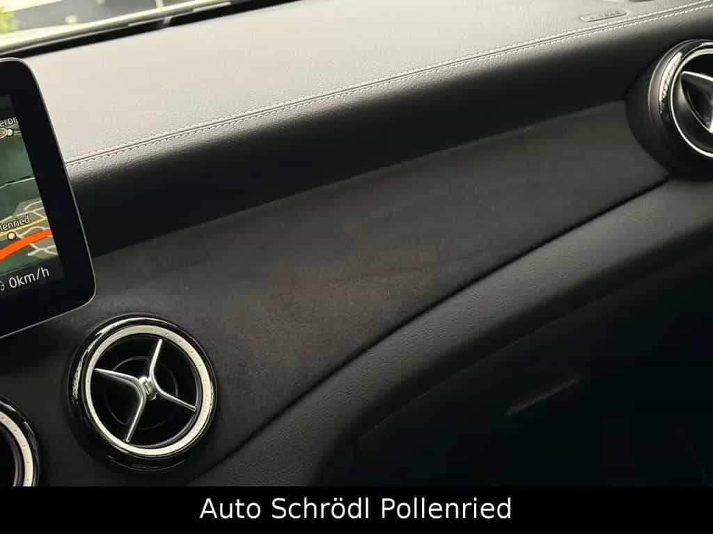 Mercedes-Benz GLA 200 Aut. White Art Edition AMG Line, Pano 10/2017-photo-25