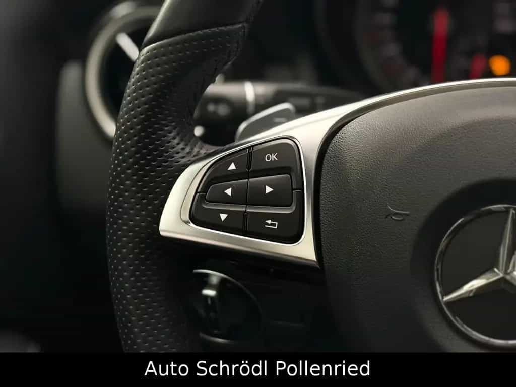 Mercedes-Benz GLA 200 Aut. White Art Edition AMG Line, Pano 10/2017-photo-27