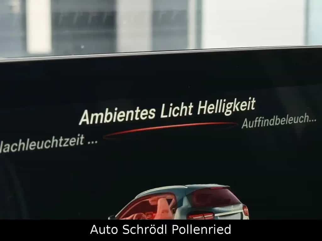 Mercedes-Benz GLA 200 Aut. White Art Edition AMG Line, Pano 10/2017-photo-37