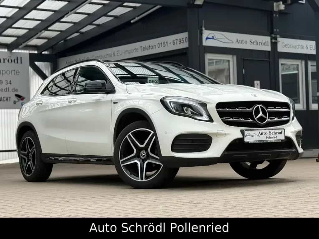 Mercedes-Benz GLA 200 Aut. White Art Edition AMG Line, Pano 10/2017-photo-5