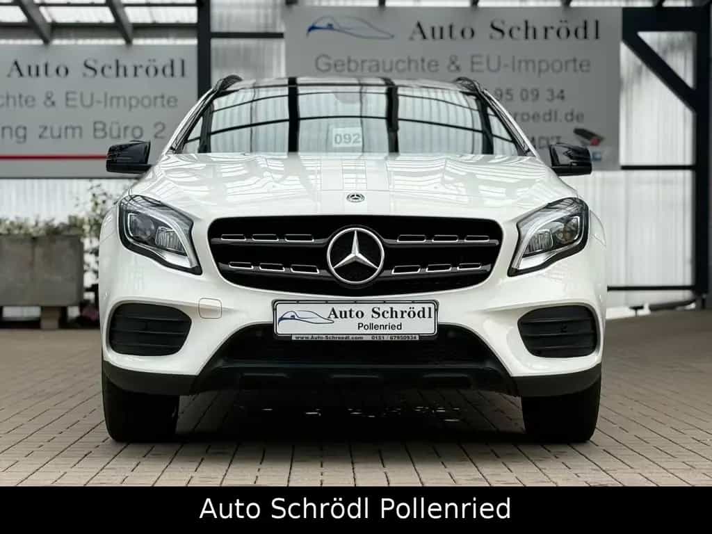 Mercedes-Benz GLA 200 Aut. White Art Edition AMG Line, Pano 10/2017-photo-6
