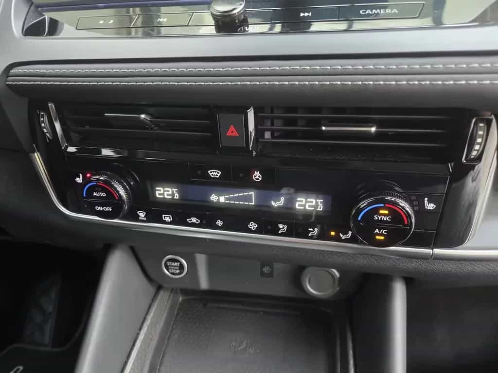 Nissan Qashqai 1.3 MHEV N-Connecta 360° Navi LED 01/2025-photo-29