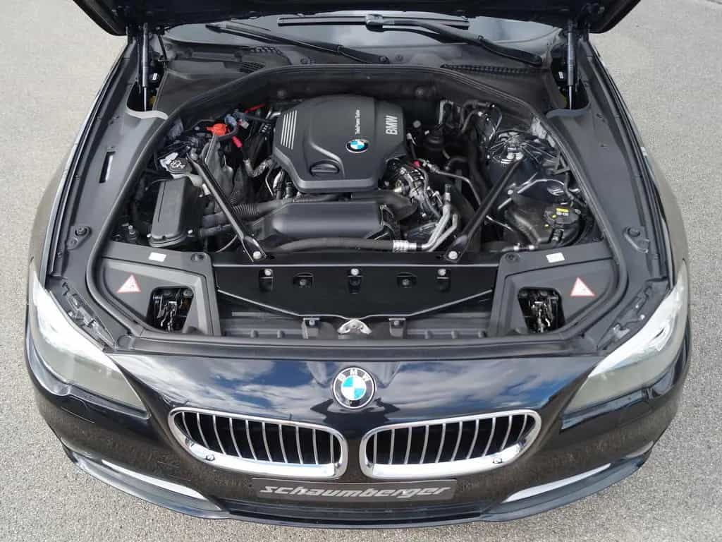 BMW 520 d Aut. Touring * Navi * Xenon/Kurvenlicht * 10/2014-photo-18