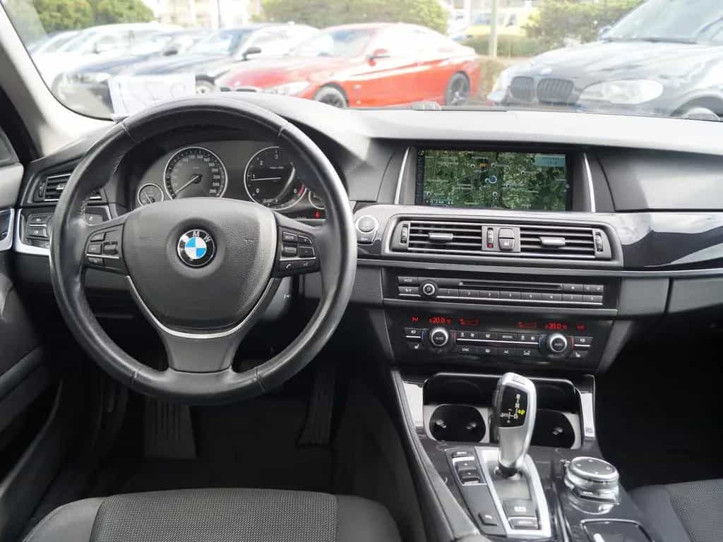 BMW 520 d Aut. Touring * Navi * Xenon/Kurvenlicht * 10/2014-photo-7