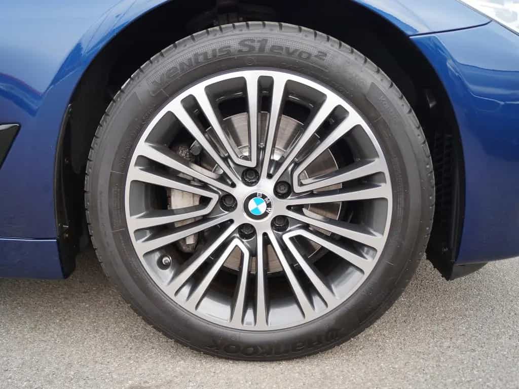 BMW 530 i Aut. Lim. Sport Line *Navi*LED*BREMSEN NEU 07/2019-photo-18